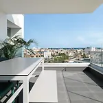 Liv Urban Aparthotel 4*