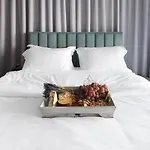 Liv Urban 4* Larnaca