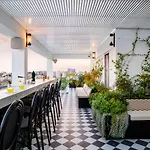 Liv Urban Aparthotel