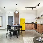 Liv Urban 4*