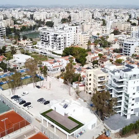 Liv Urban Apartahotel 4*