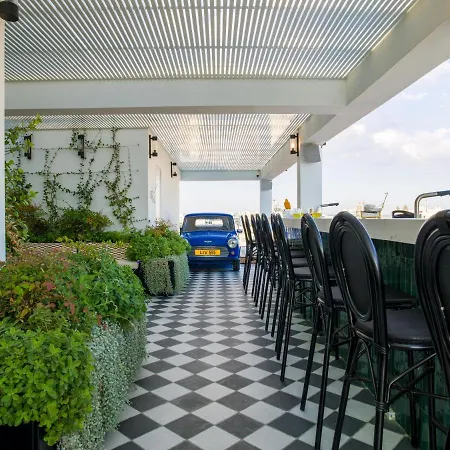 Apartahotel Liv Urban 4*