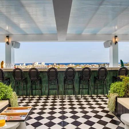 Liv Urban Apartahotel