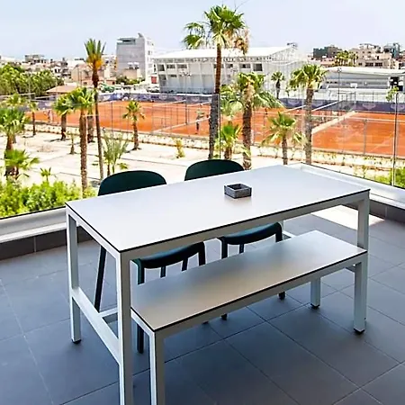 Liv Urban 4* Ларнака