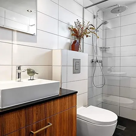 Liv Urban 4* Lárnaca