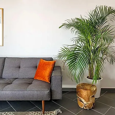 Liv Urban Apartahotel Lárnaca