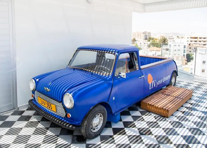 Liv Urban 4* Larnaca