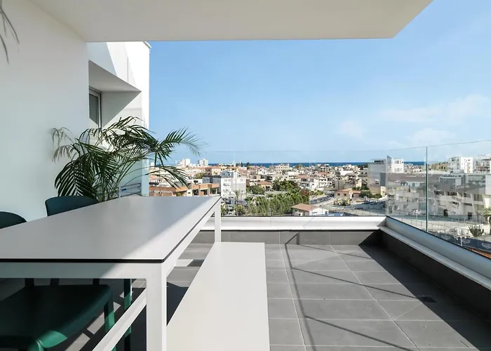 Liv Urban Aparthotel 4*