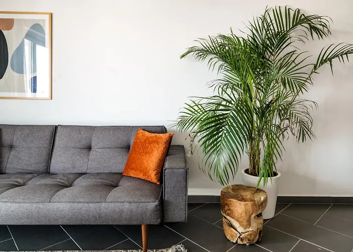 Liv Urban Ларнака